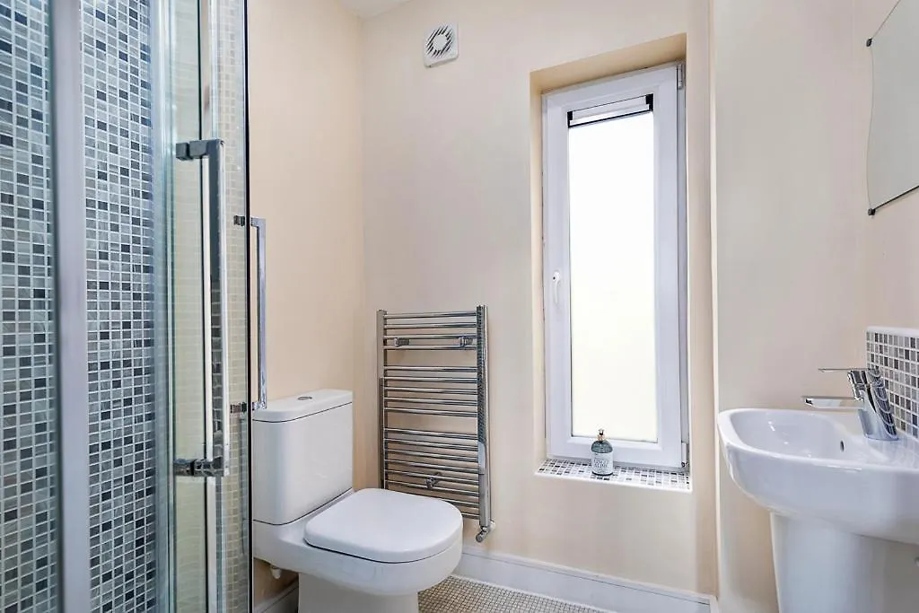 Beautiful City Centre House With Parking! Sleeps 6 셰필드