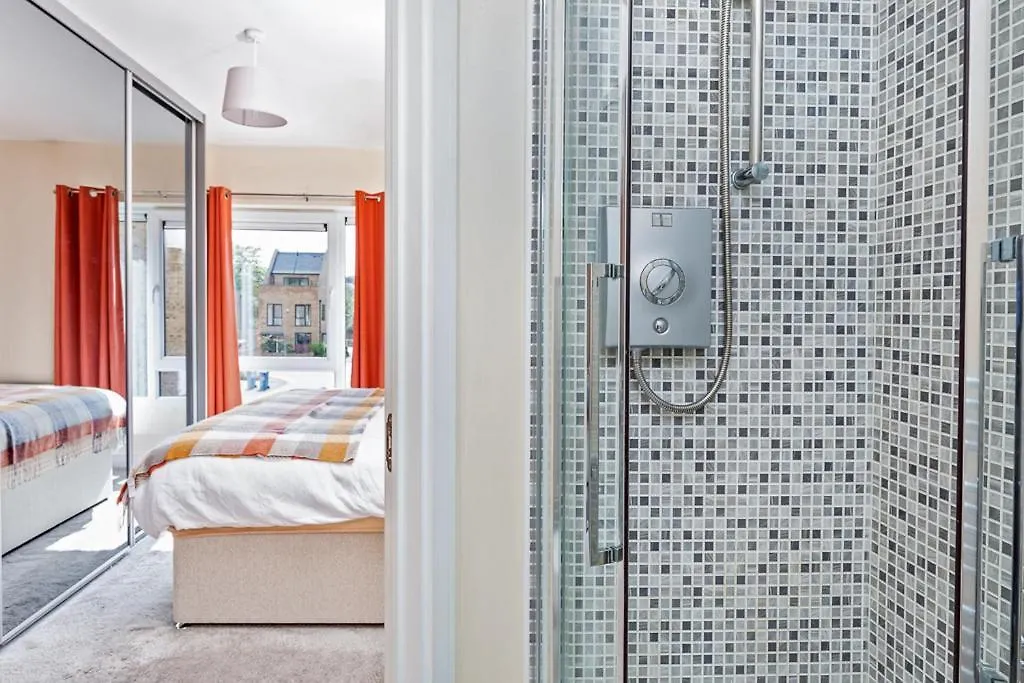 Beautiful City Centre House With Parking! Sleeps 6 셰필드 0*,  영국